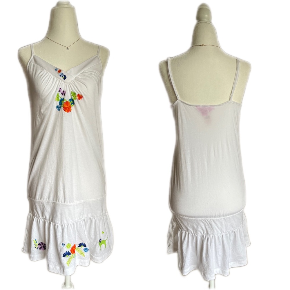 NWT VS Embroidered Slip